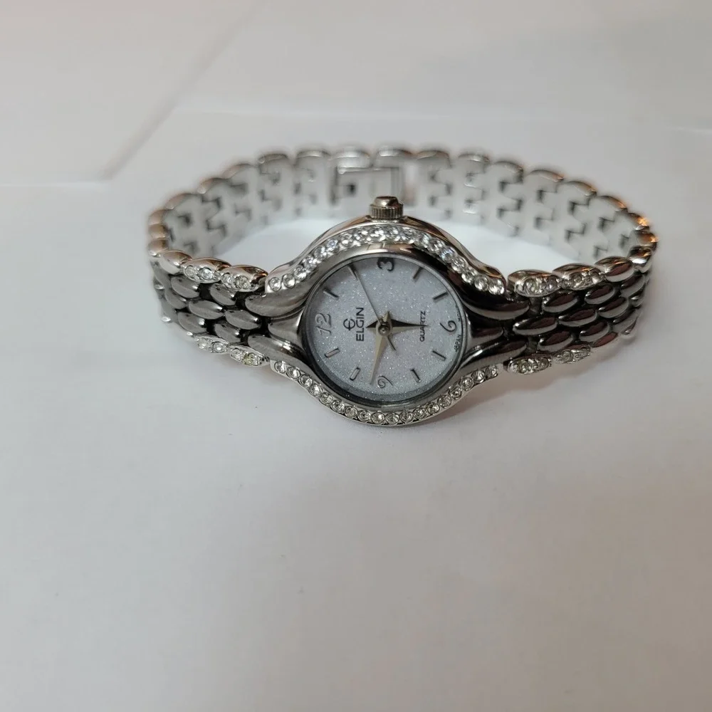 Elgin Wristwatch Women Silver Tone Crystal‎ Bezel Glitter Dial EL877-017 Vintage